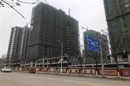 联心嘉园两室二厅97平中装带储带实用阁楼出售